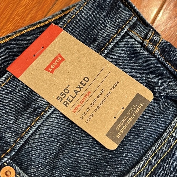 ⭐️ New Levi’s 550™ Relaxed Fit Jeans Size 38/30 - Picture 6 of 8
